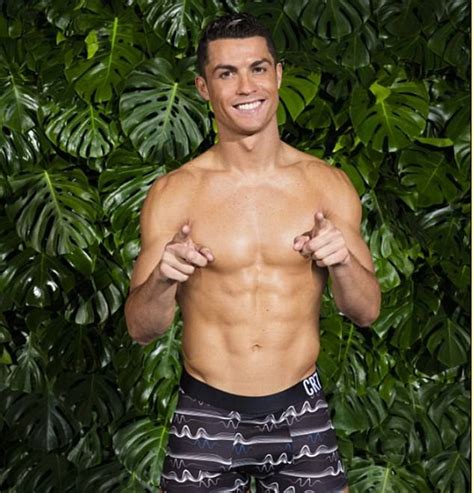 Cristiano Ronaldo Uses Padding To Make Package Bigger Daily Mail Online
