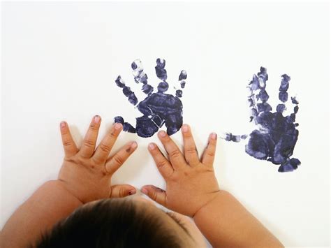 Whats The Best Paint For Baby Handprints Heres What The Experts Say