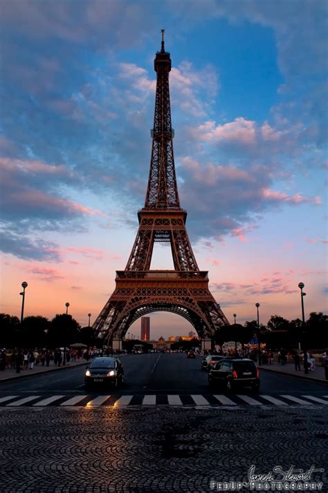 Sunset At The Eiffel Tower Eiffel Tower Cityscape Places To Visit
