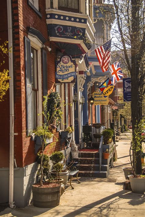 Discover The Charm Of Americas Most Scenic Small Towns