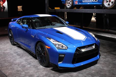 Nissan Gt R 50th Anniversary Edition Looks Brilliant In Bayside Blue