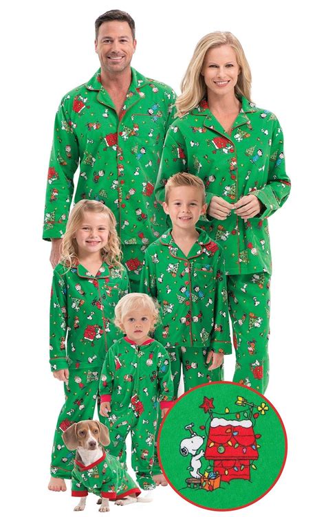 All our pajamas for women such as luxurious silk pajamas are fun and creative gifts, and every pajamagram comes in its own keepsake gift packaging for the ultimate presentation. Charlie Brown Christmas Matching Family Pajamas in Peanuts ...