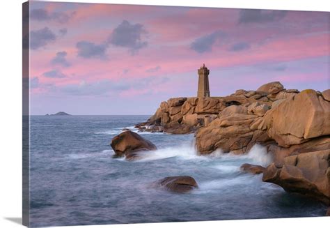 The Lighthouse Of Ploumanach Cote De Granit Rose Ploumanach