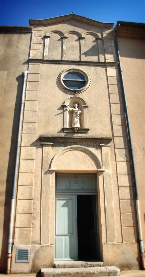 Léglise Saint Jacques Le Majeur à Gréasque édifiée Dans Le Château Au