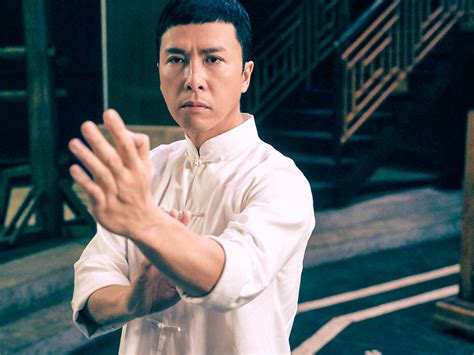 Ia kemudian mempertahankan statusnya sebagai juara wing chun. A Real Wing Chun Master Explains It's OK 'Ip Man 3' Is ...