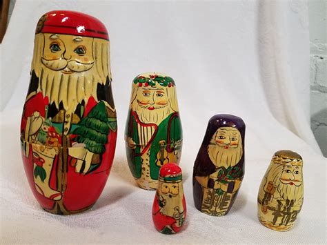 Vintage Russian Matryoshka Stacking Dolls Of Santa Vintage Russian