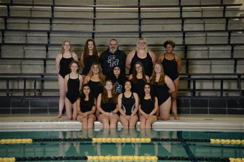 Sterling Heights Senior High School Girls Varsity Swimming Fall 2022