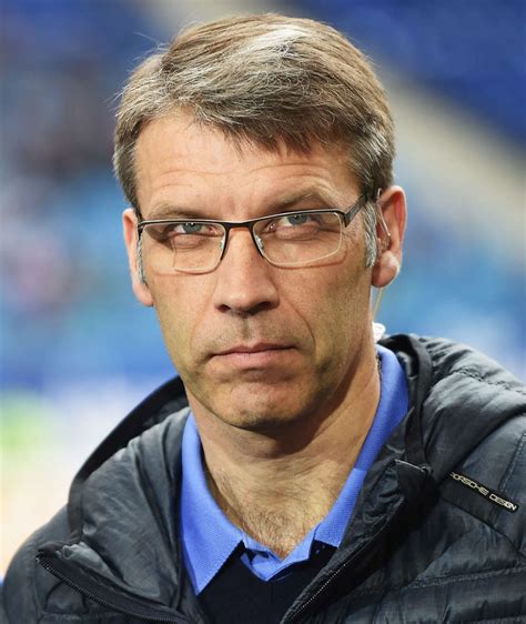 März 2015 interimstrainer des vereins. Kapitän Rafael van der Vaart: Nicht-Abstiegs-Prämie - Nein danke! - 2. Bundesliga - Bild.de