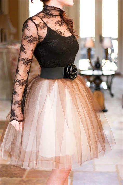 How To Wear Tulle Skirt15 Cute Outfits With Tulle Skirts