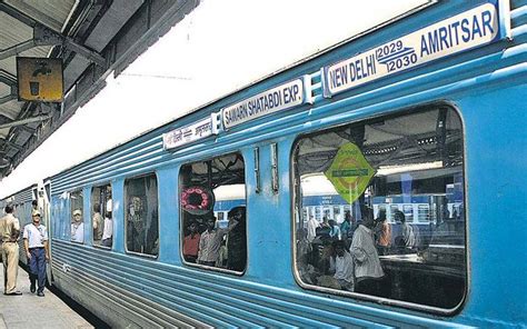 daily trains in indian railways are frequently running without passengers