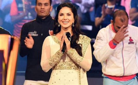 Police Complaint Filed Against Sunny Leone For Singing National Anthem