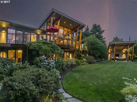 10 Stunning Million Dollar Homes For Sale In Lake Oswego Oregon The