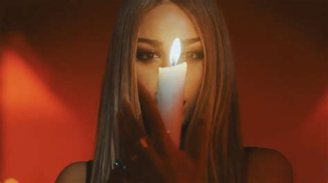 Danna Paola Sorprende Con Avance Exclusivo Del Videoclip “santería” ¡omg La Verdad Noticias