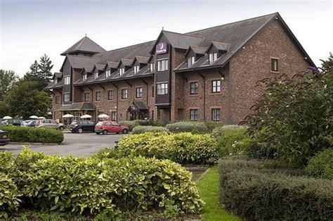 Most online uk shops such as momondo, virgin experience days, and expedia have regular sales, seasonal clearance, and flash sales where you can get up to 70% off on when booking a room in premier inn london, edinburgh or. Premier Inn Carlisle Central Hotel (Cumbria) - Hotel ...