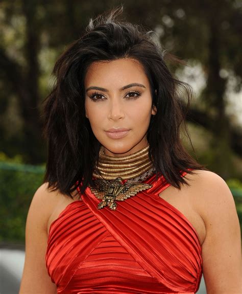 Kim kardashian hairstyles 2009 l ww.sophisticatedallure.com celebrities with bob haircuts: Kim Kardashian Washes Her Hair Every 5 Days. Here Are Tips ...