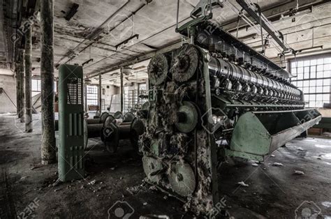 Pin de AntoniO Cuenca Vayá en INDUSTRIAS Y MAQUINARIA ABANDONADAS