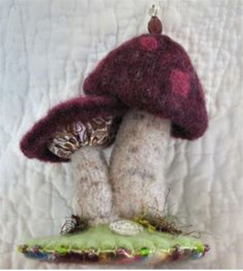 Pin By Abby Jelinger On Diy Pin Cushions Household Sewing Felt Mushroom