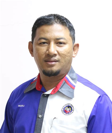 Untuk mengeluarkan laporan hari sukan negara, admin perlu menggunakan modul 'kehadiran jika anda ingin membuat laporan kehadiran hari sukan negara murid, buka menu 'kehadiran murid' klik pada butang 'laporan' untuk melihat senarai kehadiran. MBM cadang Hari Belia Negara disambut pada 12 Ogos 2020