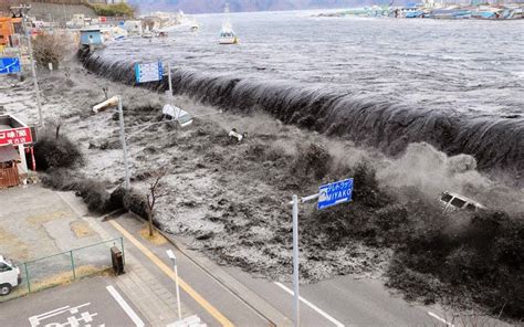 Bencana Tsunami Yang Pernah Terjadi Di Indonesia