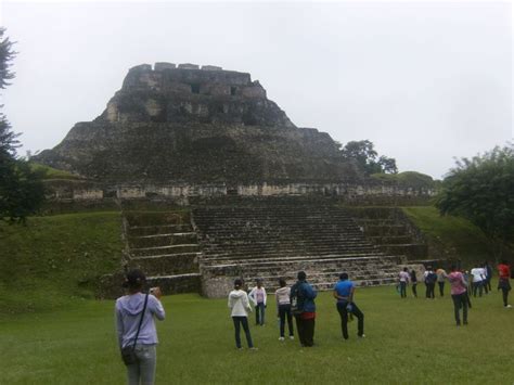 Xunatunich Maya Ruin San Ignacio Belize San Ignacio Maya Ruins Belize