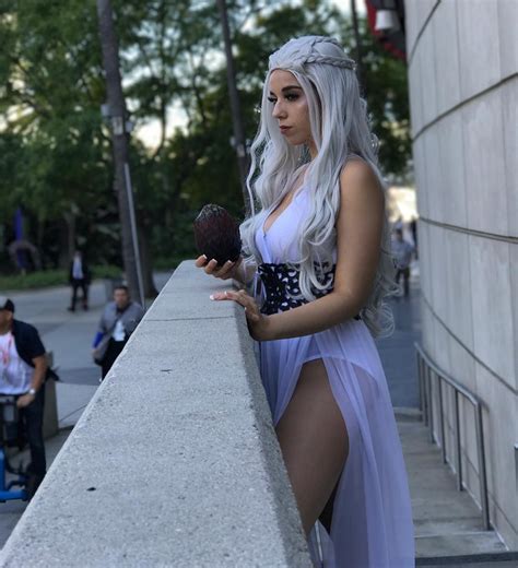 10 Hot Khaleesi Costumes That Will Make You Want To Bend