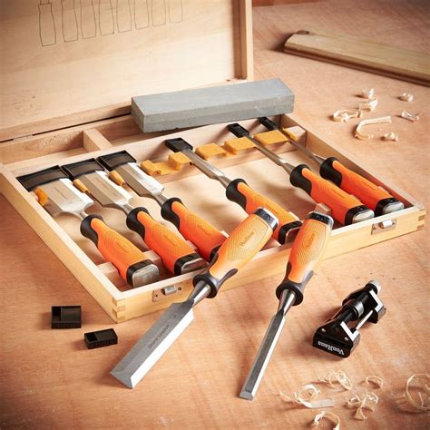 The ergonomic handles provide consistent hand protection and comfort while you're busy working on the wood, and it combines detail knives, cutting knives, and roughing knives. Wood Carving Tool Lathe Chisels Set Steel Sharpening Stone ...