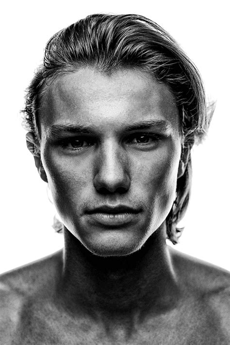 Find over 100+ of the best free black and white images. Portraits - Monique Mathijssen