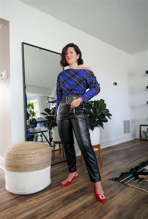 Effortless Womens Faux Leather Pants Outfits To Try This Season