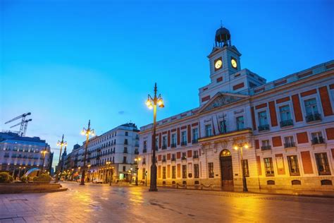 La Puerta Del Sol De Madrid Se Rediseña Para Flexibilizar El Espacio