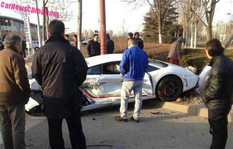 Lamborghini Gallardo Lp 570 4 Super Trofeo Stradale Crashes In China