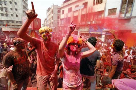 Holi 2016 parties: Places to celebrate festival of colours ...