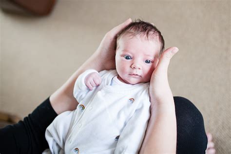 When Is The Best Time To Have A Newborn Photoshoot Rock