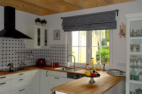 Как оформить кухонное окно — идеи современного дизайна Оформление окна