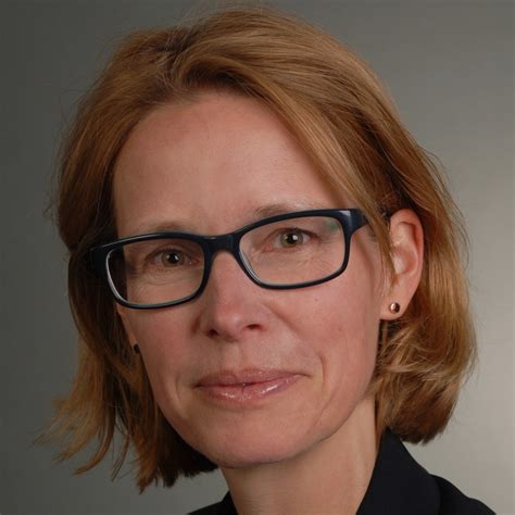 Yvonne Von Krenski Wirtschaftsprüferin Steuerberaterin Kpmg Ag