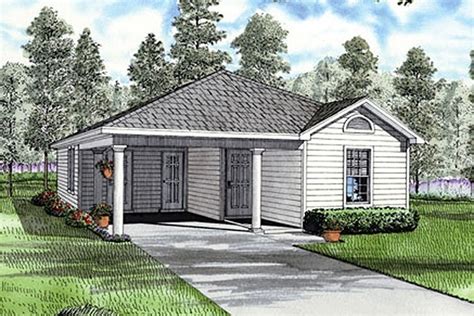 Traditional Style House Plan 3 Beds 2 Baths 1070 Sqft Plan 17 2248