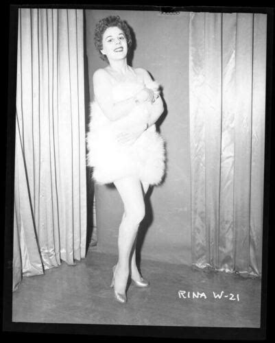 Irving Klaw Model Rina Leggy Glamour Pin Up 1950s Original 4x5 Camera