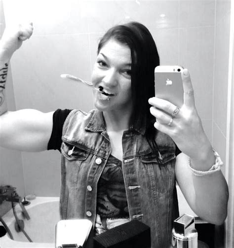 muscle girls mirror selfie selfie