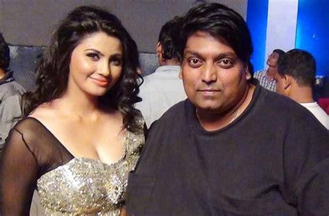 Daisy Shah Dating Choreographer Ganesh Acharya