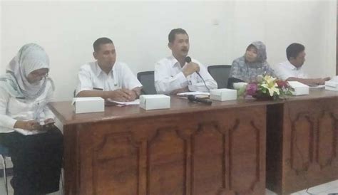 Budi karya mengatakan, pembangunan kilang minyak ini membutuhkan lahan. Ingin Kerja di Kilang Minyak Tuban? Ini Caranya | Bangsa Online - Cepat, Lugas dan Akurat
