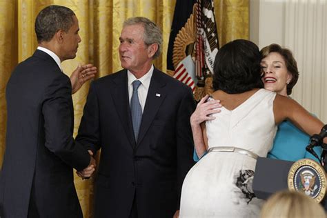 Bush Joins Obama In White House Portrait Ceremony Wsj