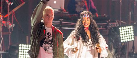 Eminem Apologizes To Rihanna For His Leaked Lyric About Her Assault