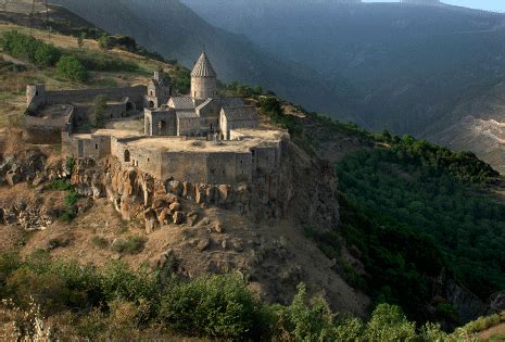 Aserbaidschan und armenien beschuldigen sich gegenseitig feindlicher handlungen. Armenien Urlaub - Last Minute Reisen mit lastminute.de