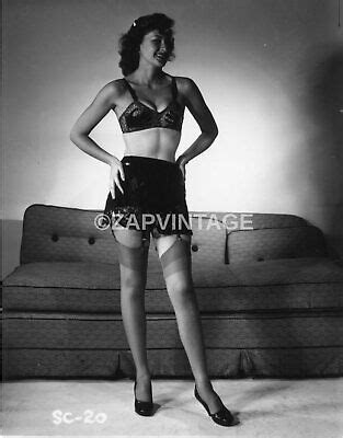 VINTAGE 1950S WOMEN Sexy Pin Up Naughty Lingerie Perky Tits Risque