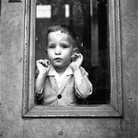 Nearly Lost 1950s Street Photos Of New York Vivian Maier Vivian