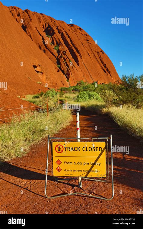 Uluru Ayers Rock Sign Hi Res Stock Photography And Images Alamy