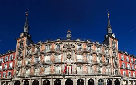 Magazine Smartrental Collection Oldest Buildings Of Madrid