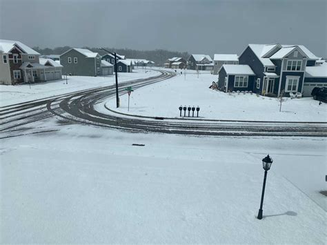 Late April Snowfall Blankets Southeast Wisconsin Photos