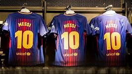 La nueva camiseta del FC Barcelona, a la venta - FC Barcelona