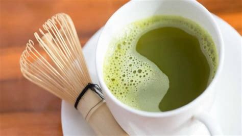 Untuk mendapatkan kesan antioksidan yang optima, teh hijau seharusnya diminum antara waktu makan (between meals). Jangan Minum Teh Hijau di Waktu-Waktu Ini, Bahaya ...