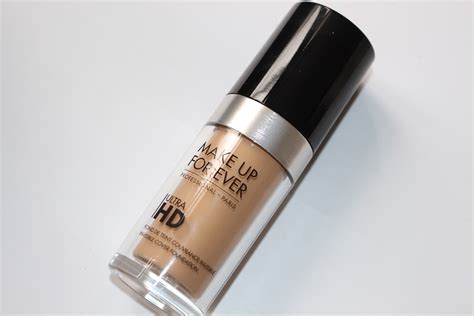 Makeup forever claims that their hd invisible cover foundation uses soft focus technology to blur imperfections on screen and in real life. Makeup Forever Ultra HD Foundation Review & Swatch ...